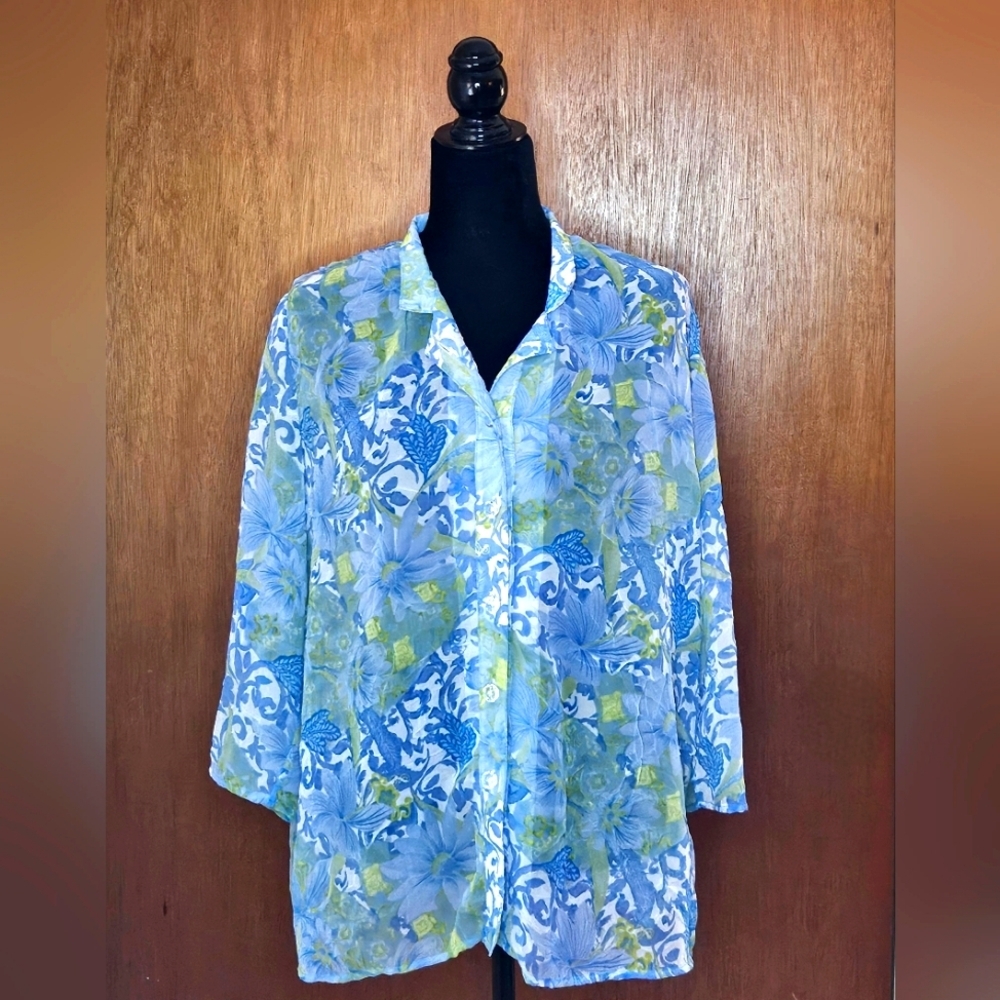 Vintage Sheer long sleeved blouse, crystal cut buttons Size LP NWOT